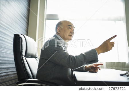 高級業務 27672721