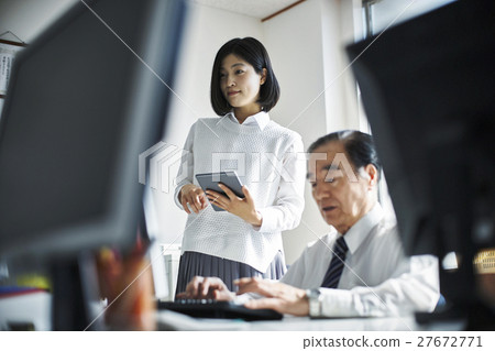 高級業務 高級業務 27672771