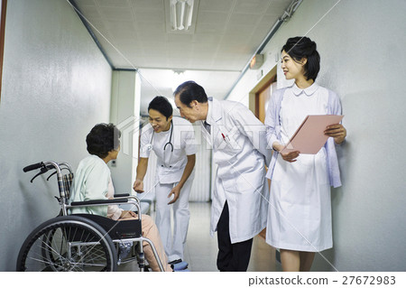 Senior medical Senior medical 27672983