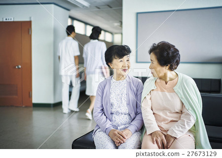 Senior medical Senior medical 27673129