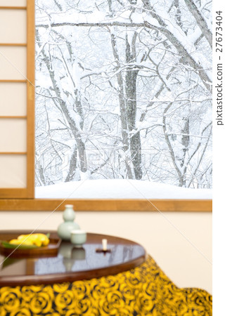 日式房間的雪景 日式房間的雪景 27673404