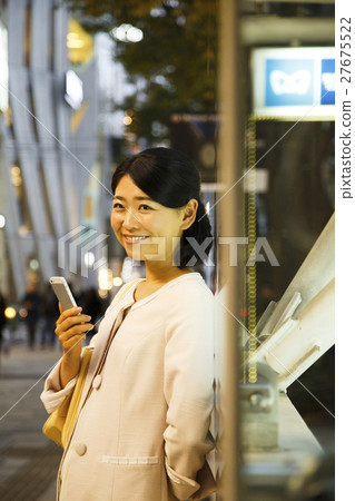 等待5個約會之夜購物Sumocho購物女性商務女士年輕女士 27675522