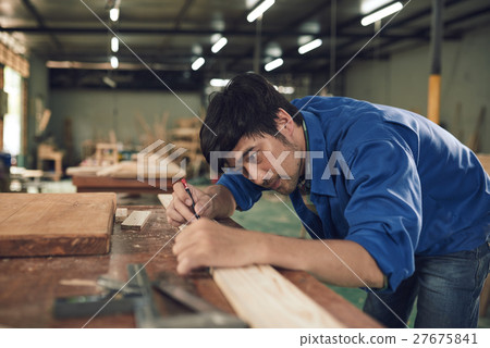 Percise worker 27675841