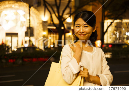 Waiting Night After After 5 Dating Shopping Shopping Women Business Woman Young lady Waiting Night After After 5 Dating Shopping Shopping Women Business Woman Young lady 27675990