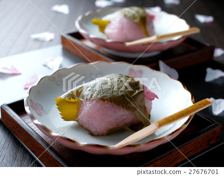 Sakura mochi Sakura mochi 27676701