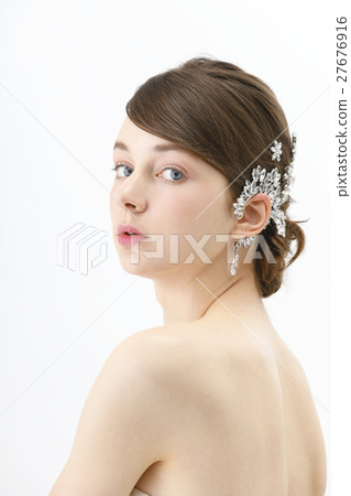 Bridal beauty shot Foreign women's ear cuff Bridal beauty shot Foreign women's ear cuff 27676916