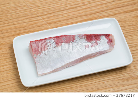 Kanpachi生魚片 27678217