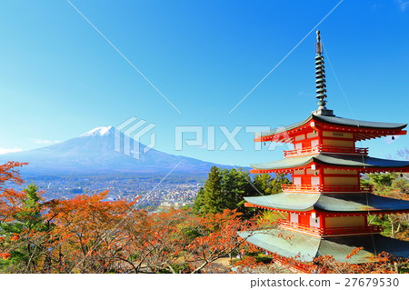 Autumn leaves and Mt. Fuji [Shinagurayama Asama Shrine] 27679530