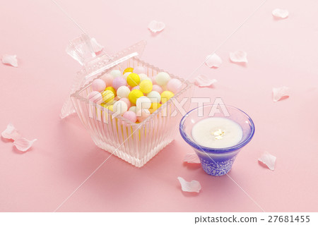 Hina ware and sweet sake Hina ware and sweet sake 27681455