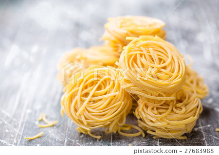 pasta pasta 27683988