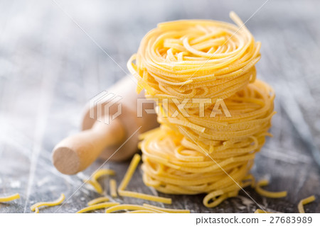 pasta pasta 27683989