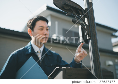 Door-to-door, entrance, entranceway 27687377