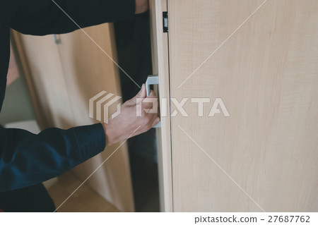 closet, door, doors 27687762
