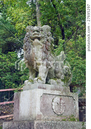 Kasuga Taisha Shrine · Guardian dog 27695297