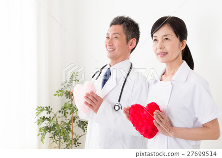 Doctors and nurses Doctors and nurses 27699514