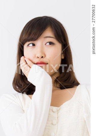 Troubling women Troubling women 27700632