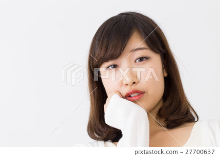 Troubling women Troubling women 27700637