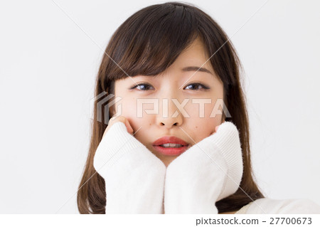 Troubling women Troubling women 27700673