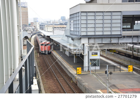 岡山站和柴油發動機 27701279
