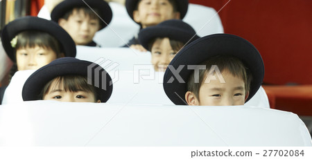 Children aboard a bus service bus Children aboard a bus service bus 27702084