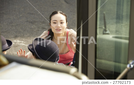 孩子們去上學 孩子們去上學 27702173