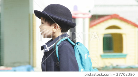 Entrance scene Children 27702380