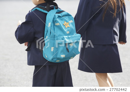Entrance scene Children Entrance scene Children 27702442
