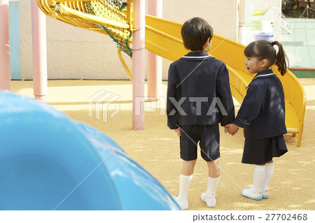 Boys and girls holding hands Boys and girls holding hands 27702468