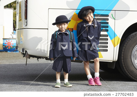 Entrance scene Children 27702483