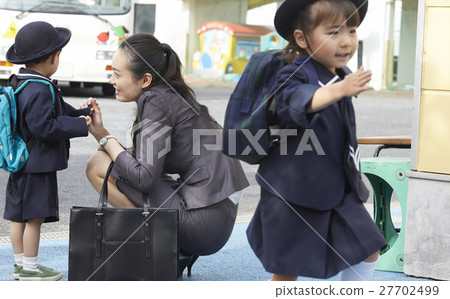Working Mother and Children 27702499