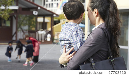 Working Mother and Children 27702510