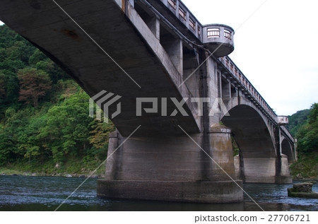 Border bridge 27706721