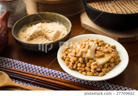 Natto mochi Kinako rice cake Japanese food traditional food rice cake 27709682