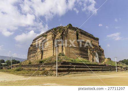 Pahtodawgyi incomplete pagoda, Mingun 27711207