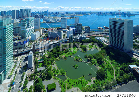 Old Shiba Rikyu Imperial Garden and Cityscape 27711846