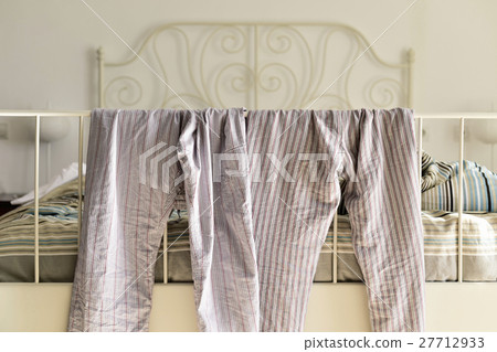 mens pajamas on the footboard of a bed mens pajamas on the footboard of a bed 27712933