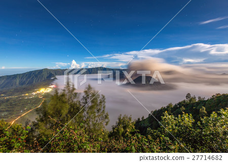 Panoramic view of Mount Bromo, Bromo Tengger Panoramic view of Mount Bromo, Bromo Tengger 27714682