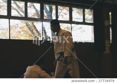 合氣道 人 人物 27716979