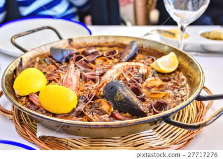 Tasty Seafood Paella 27717276