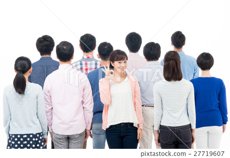 Middle women Middle women 27719607