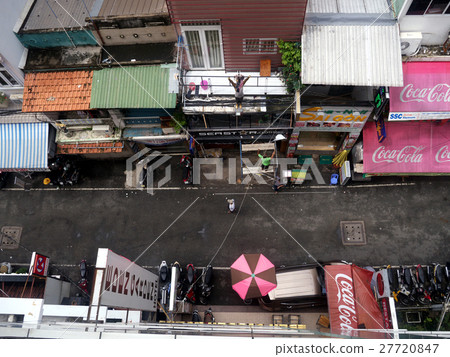 Ho Chi Minh's 28 Boi Vien alley 27720847