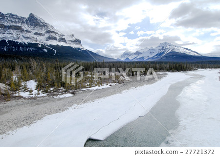 Winter Canadian · Rocky North · Saskatchewan River 27721372