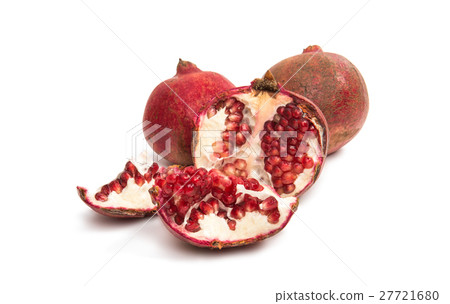 pomegranate fruit isolated pomegranate fruit isolated 27721680