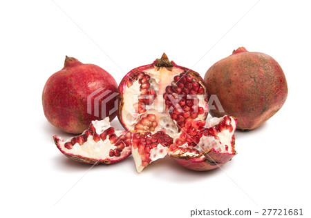 pomegranate fruit isolated pomegranate fruit isolated 27721681