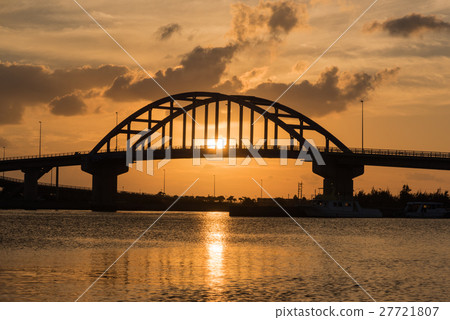 Southern Gate Bridge Southern Gate Bridge 27721807