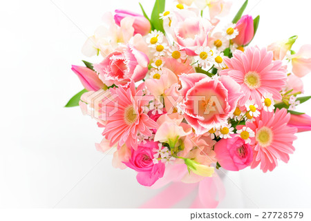 Spring flower arrangement (tulip, sweet pea, gerbera) Spring flower arrangement (tulip, sweet pea, gerbera) 27728579