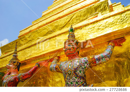 Gian from the famous emerald temple, Bangkok 27728686