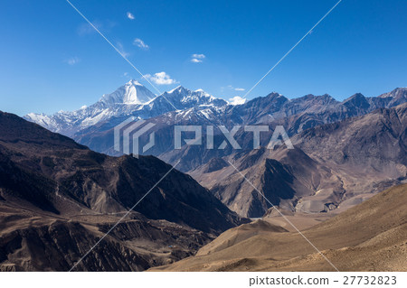 Beautiful landscape of Himalayas mountains 27732823