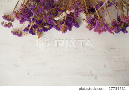 Dry statices flowers 27735581