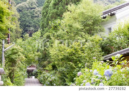 Ootake Shrine 27739282